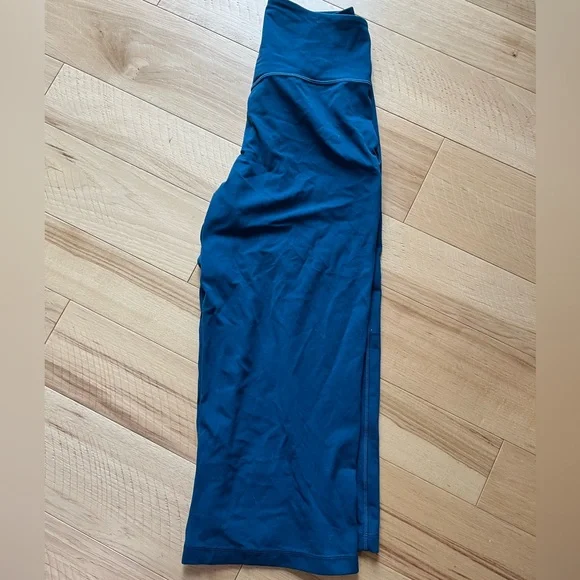Lululemon align wide crop - Picture 3 of 4